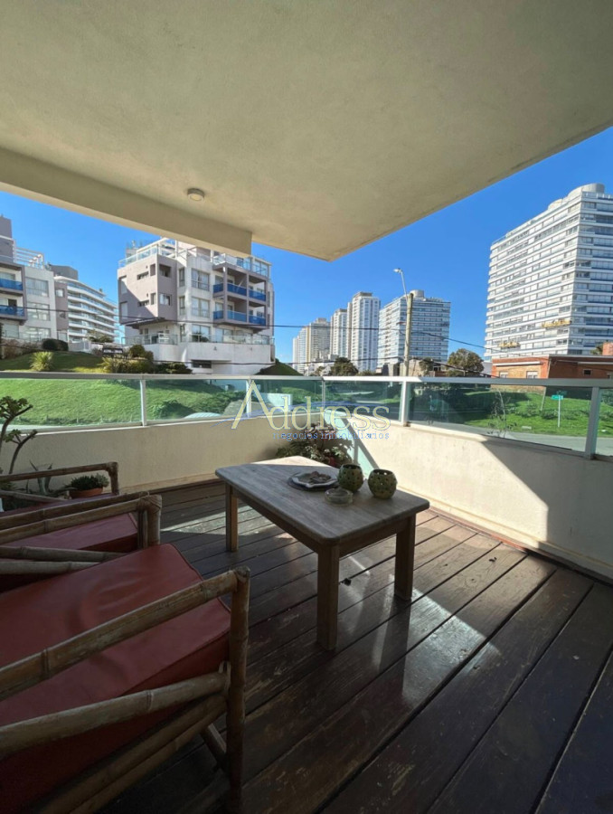 Apartamento en Playa Brava, propiedad 274302 -Imagen 2
