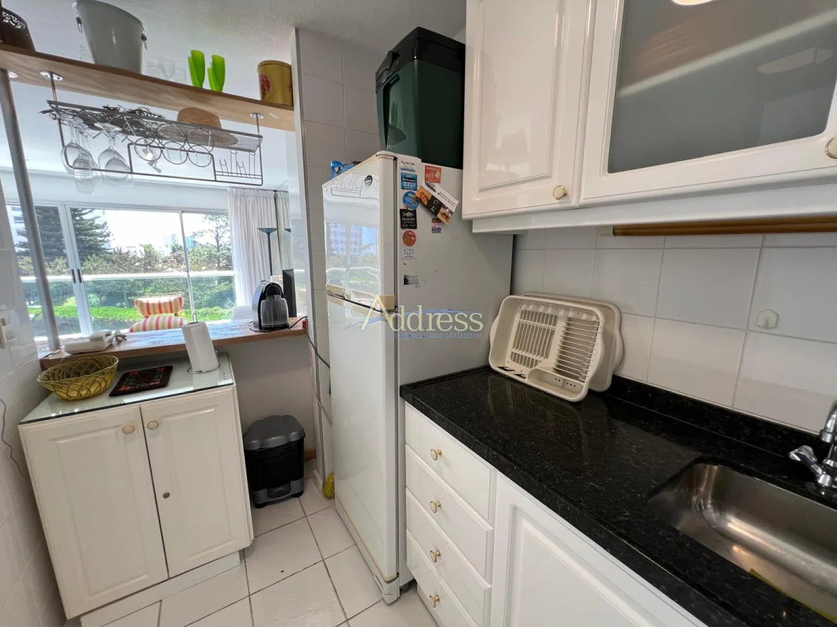 Apartamento en Playa Mansa, propiedad 282051 -Imagen 13