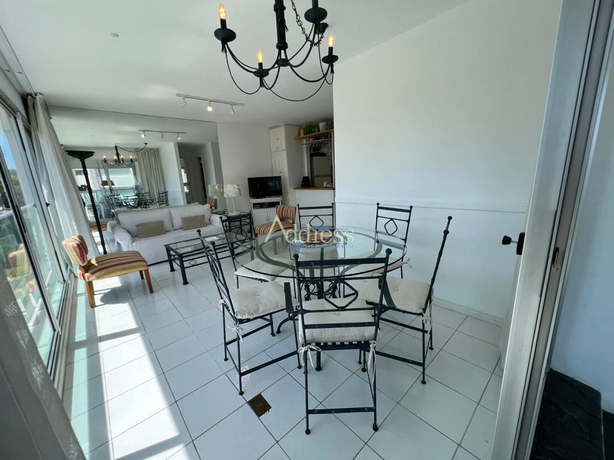 Apartamento en Playa Mansa, propiedad 282051 -Imagen 7