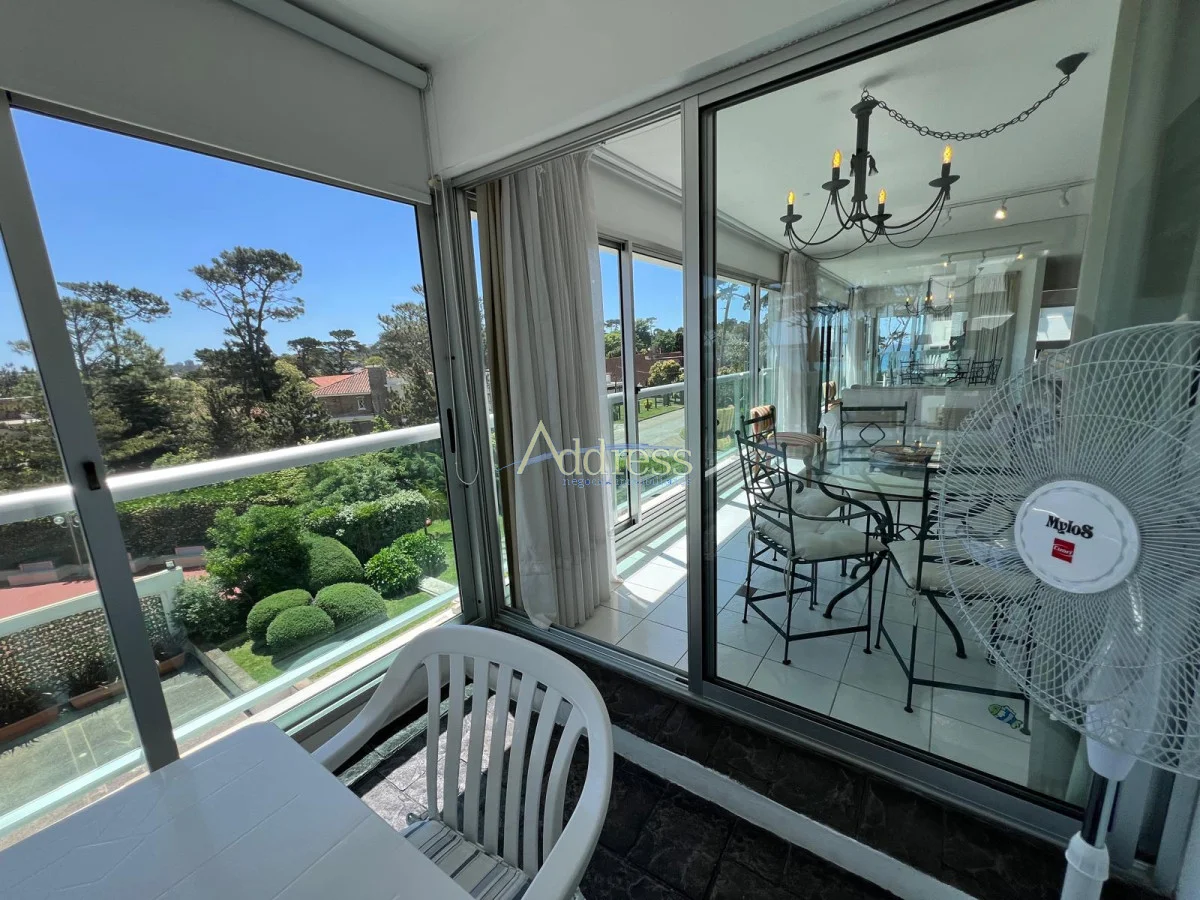 Apartamento en Playa Mansa, propiedad 282051 -Imagen 8