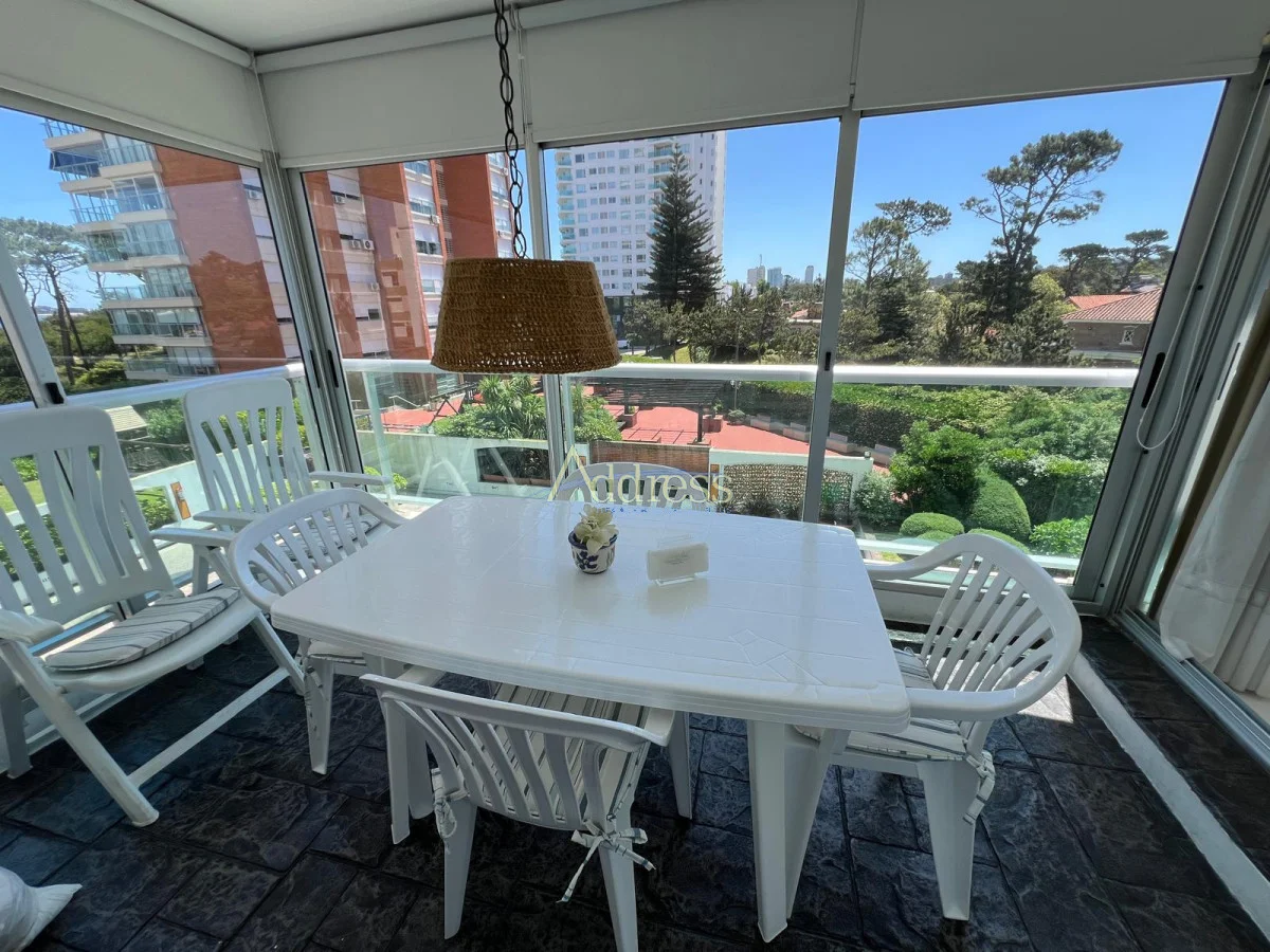 Apartamento en Playa Mansa, propiedad 282051 -Imagen 9