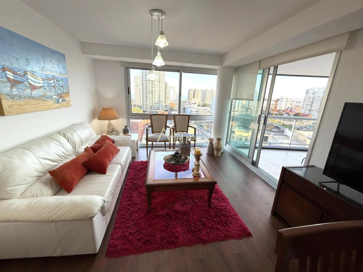 Apartamento en Playa Mansa, propiedad 282827 -Imagen 2