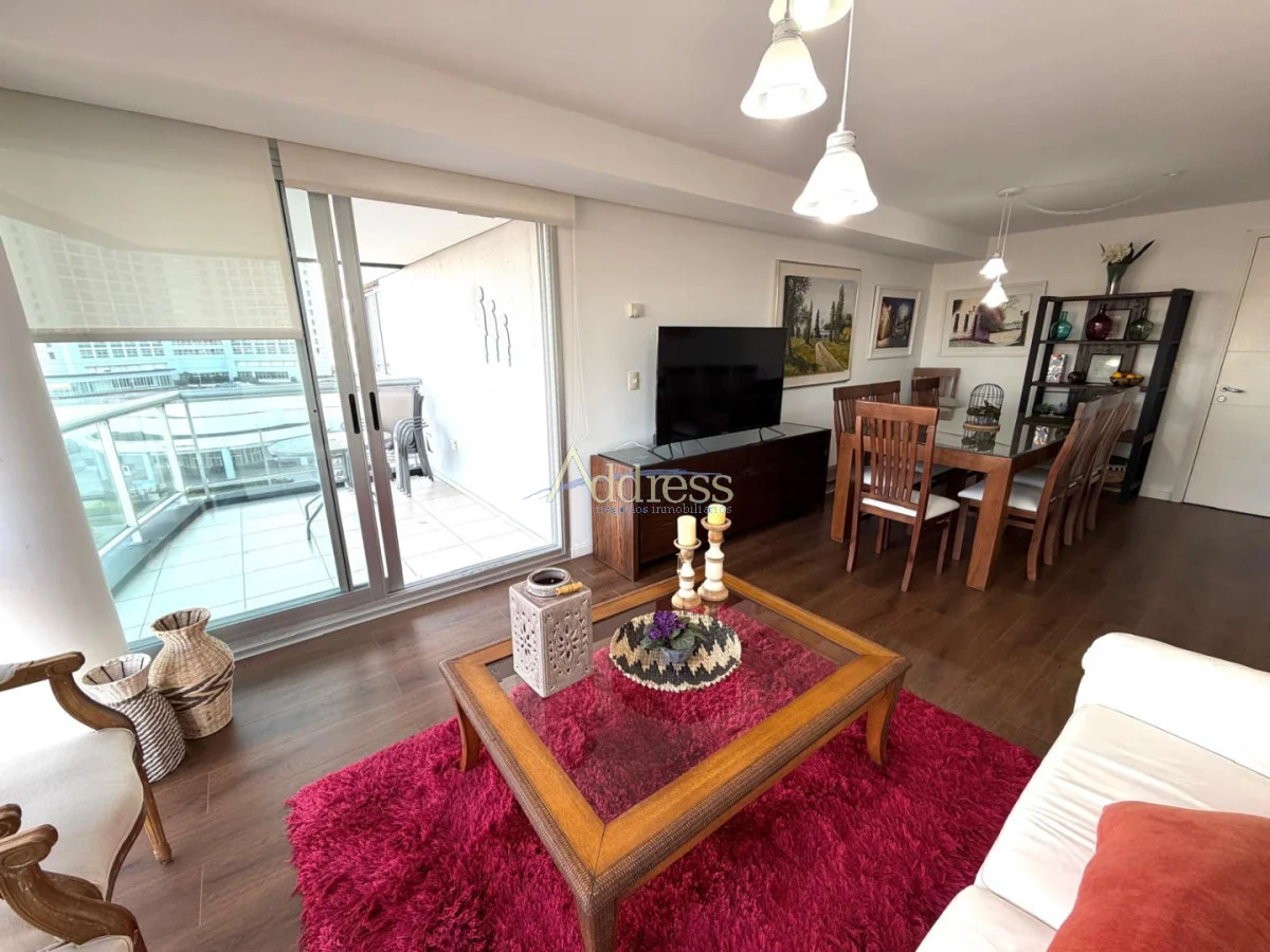 Apartamento en Playa Mansa, propiedad 282827 -Imagen 3