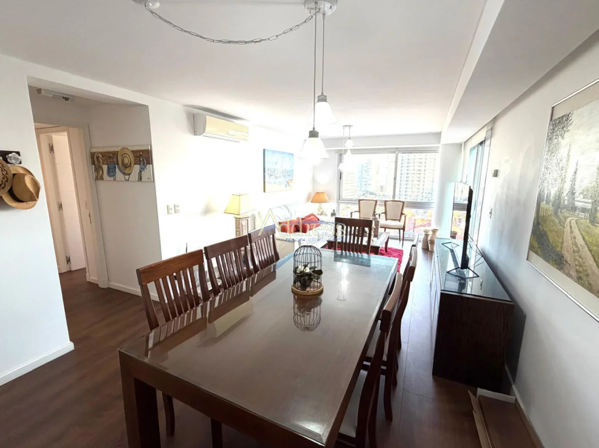 Apartamento en Playa Mansa, propiedad 282827 -Imagen 9