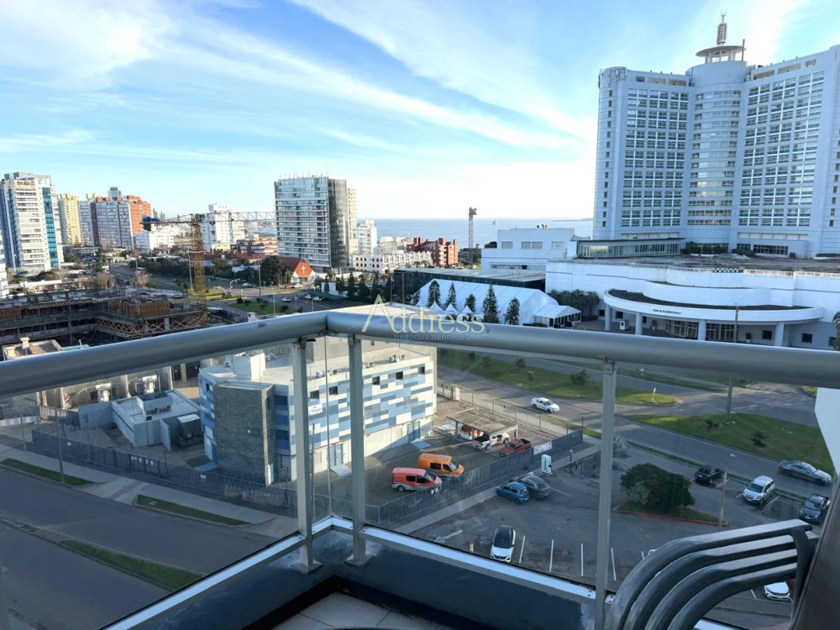 Apartamento en Playa Mansa, propiedad 282827 -Imagen 10
