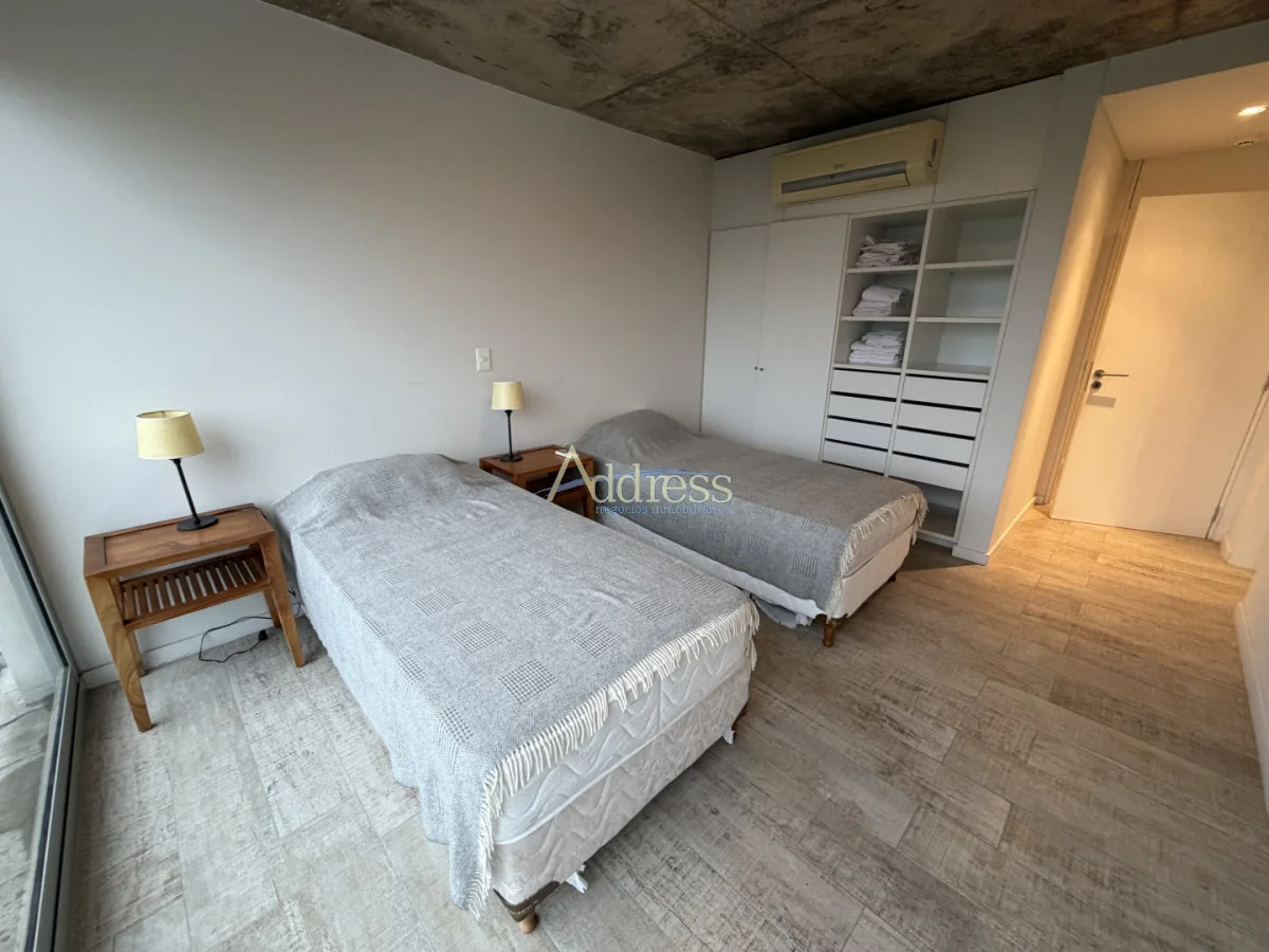 Apartamento en Playa Mansa, propiedad 291042 -Imagen 18