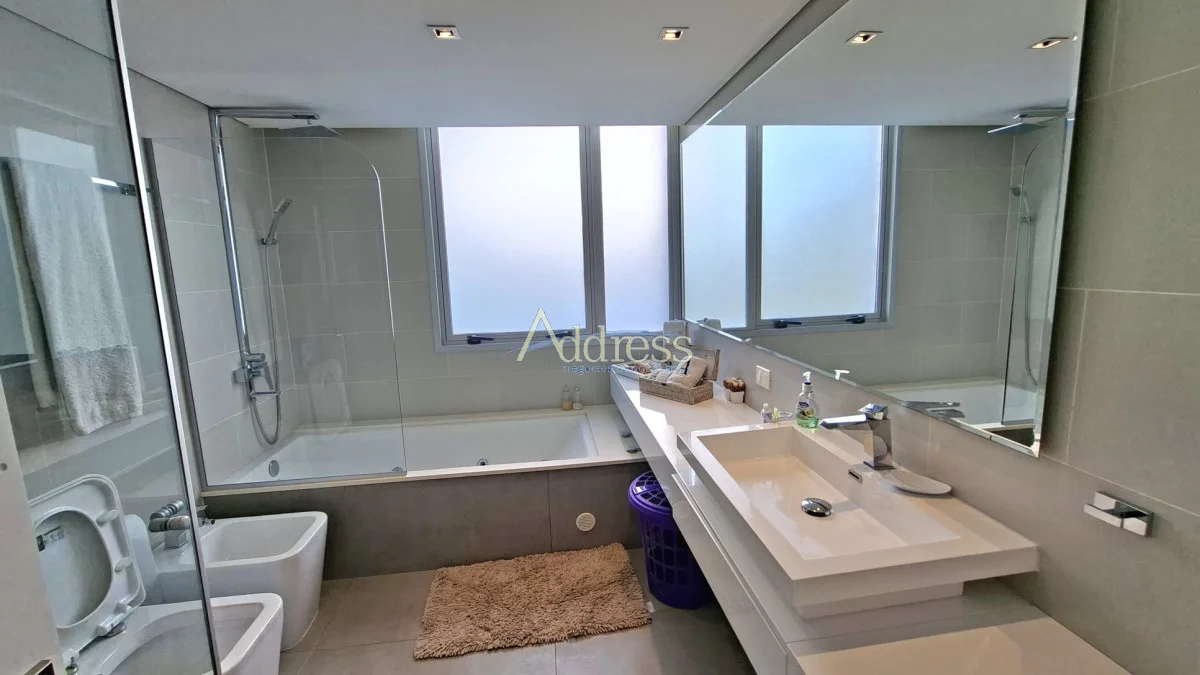 Apartamento en Playa Mansa, propiedad 291053 -Imagen 17