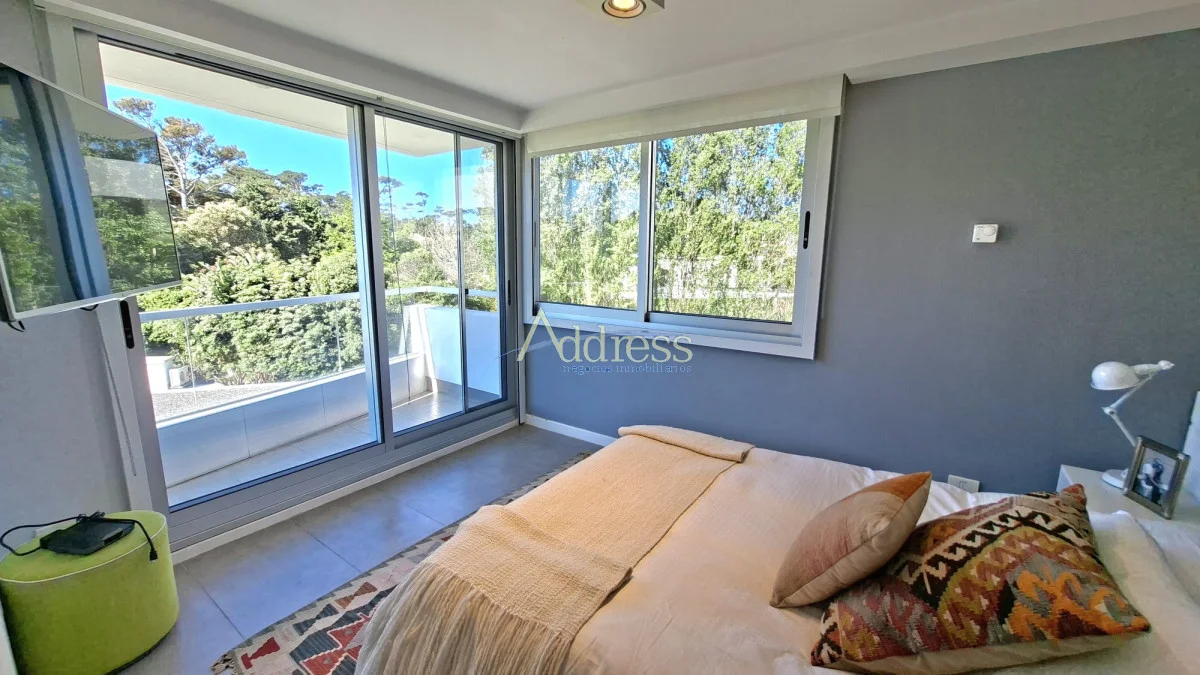 Apartamento en Playa Mansa, propiedad 291053 -Imagen 18