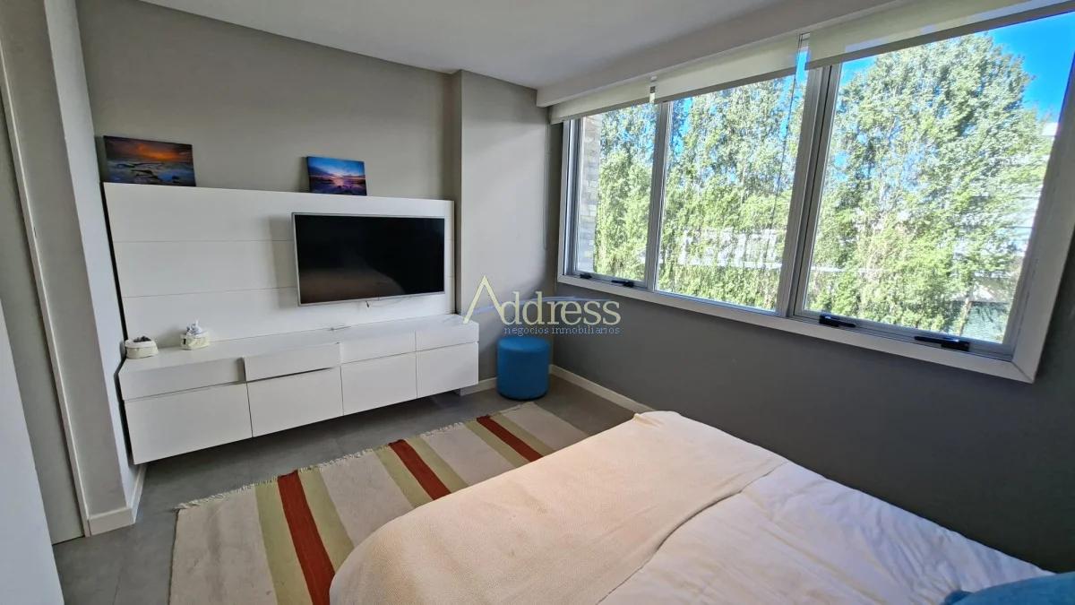 Apartamento en Playa Mansa, propiedad 291053 -Imagen 24