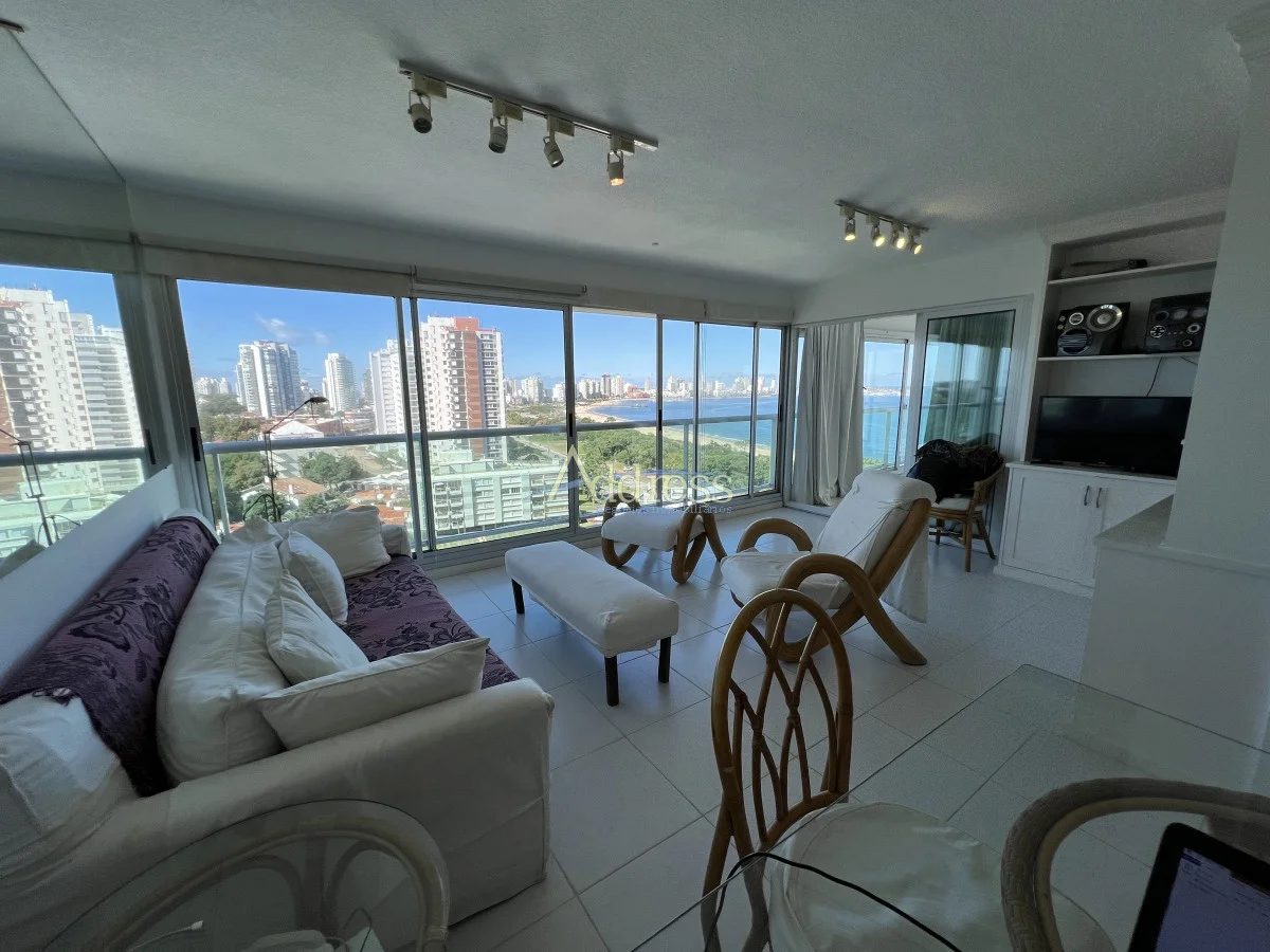 Apartamento en Playa Mansa, propiedad 291054 -Imagen 1