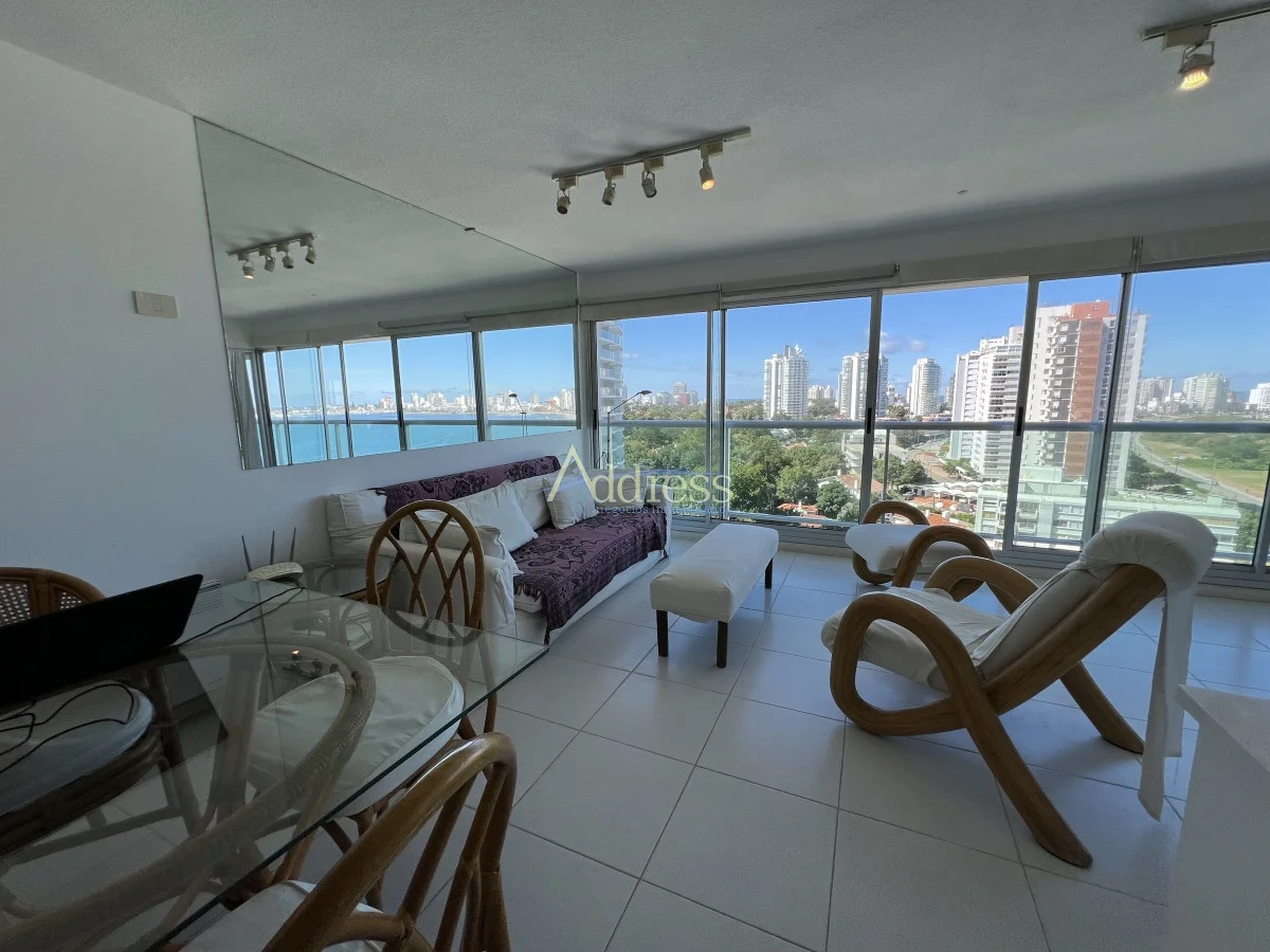 Apartamento en Playa Mansa, propiedad 291054 -Imagen 3