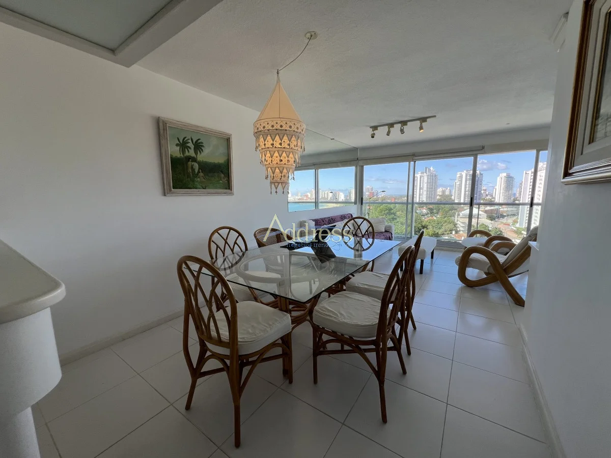Apartamento en Playa Mansa, propiedad 291054 -Imagen 4