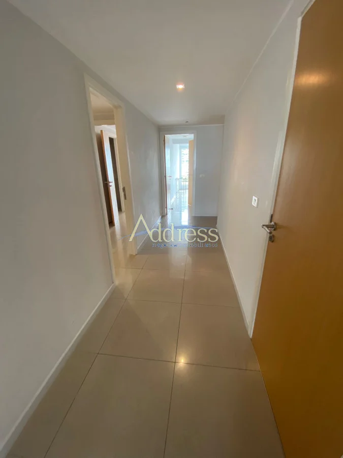 Apartamento en Playa Mansa, propiedad 291055 -Imagen 10