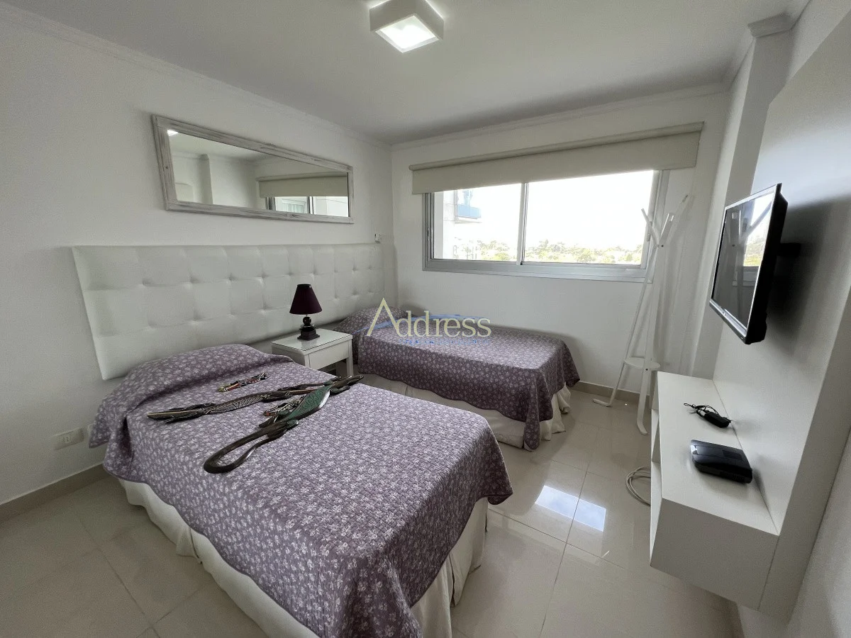 Apartamento en Playa Mansa, propiedad 293517 -Imagen 21