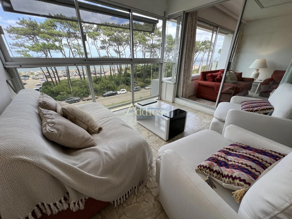 Apartamento en Playa Mansa, propiedad 293780 -Imagen 12