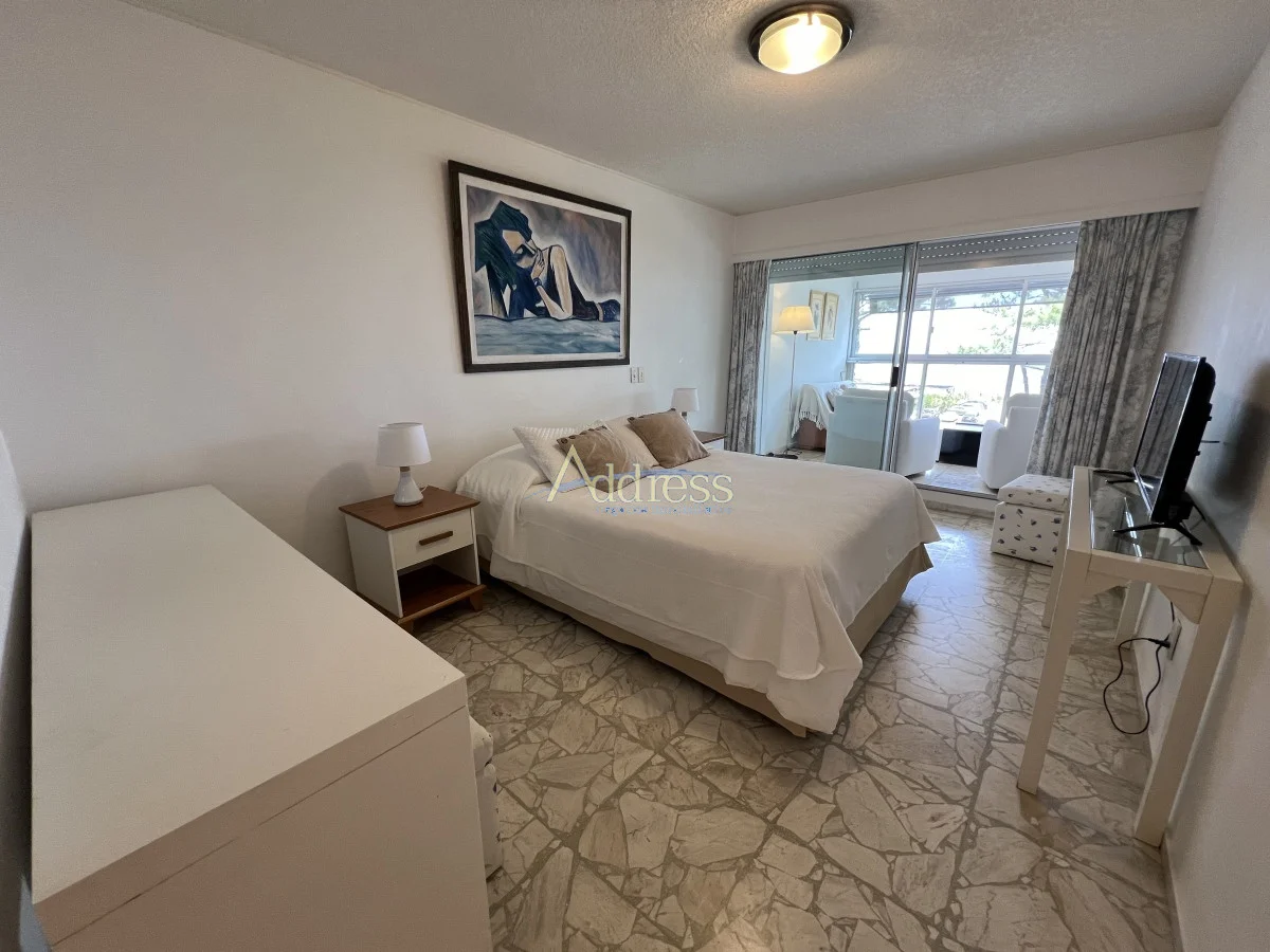 Apartamento en Playa Mansa, propiedad 293780 -Imagen 21