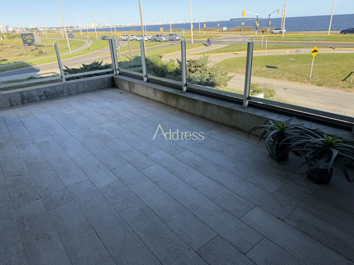 Apartamento en Playa Mansa, propiedad 293879 -Imagen 11