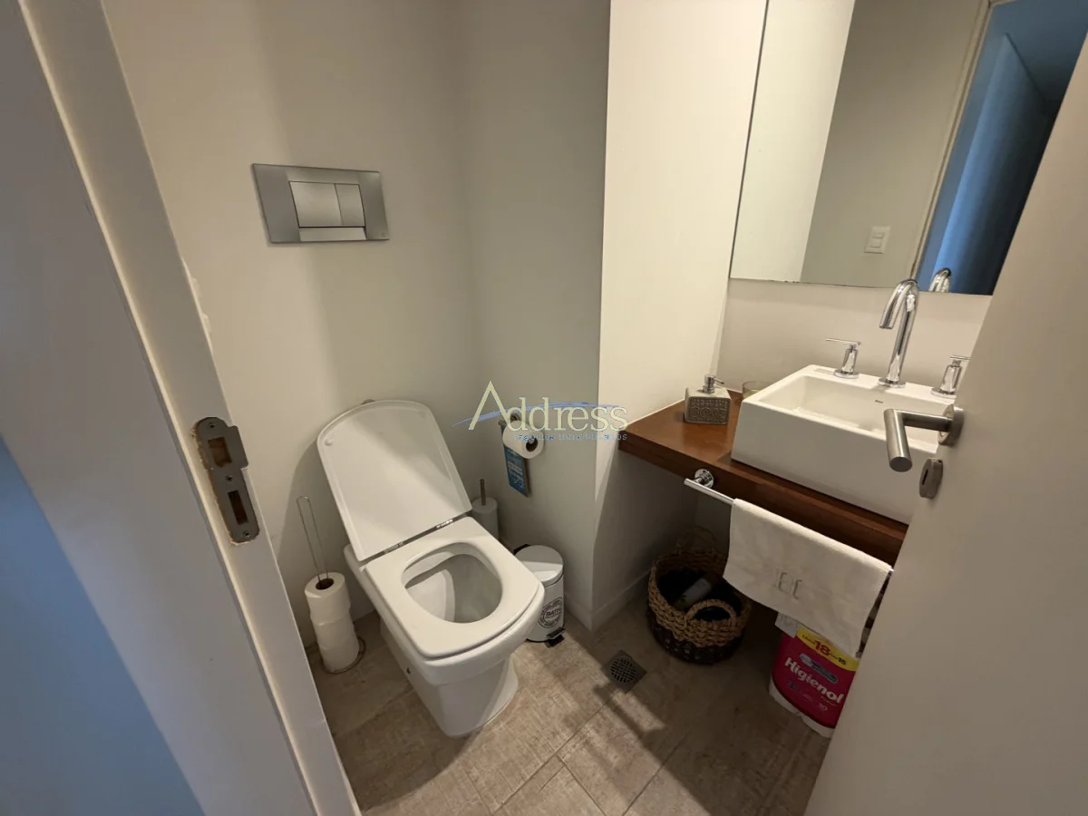 Apartamento en Playa Mansa, propiedad 293879 -Imagen 18