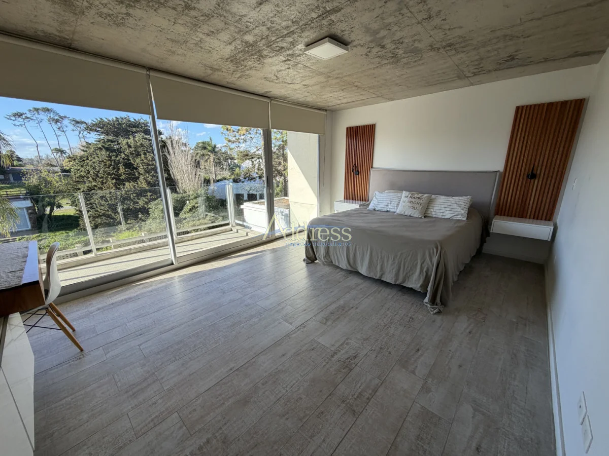 Apartamento en Playa Mansa, propiedad 293879 -Imagen 19