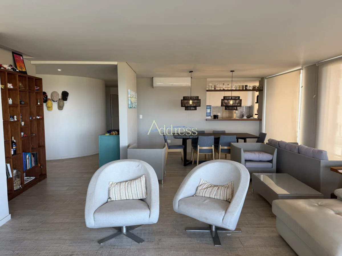 Apartamento en Playa Mansa, propiedad 293879 -Imagen 7
