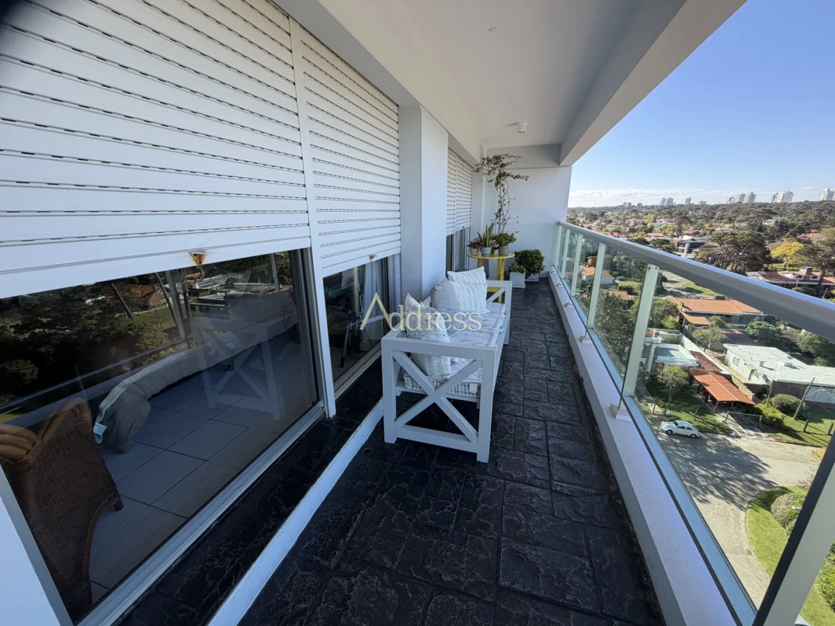 Apartamento en Playa Mansa, propiedad 301960 -Imagen 13