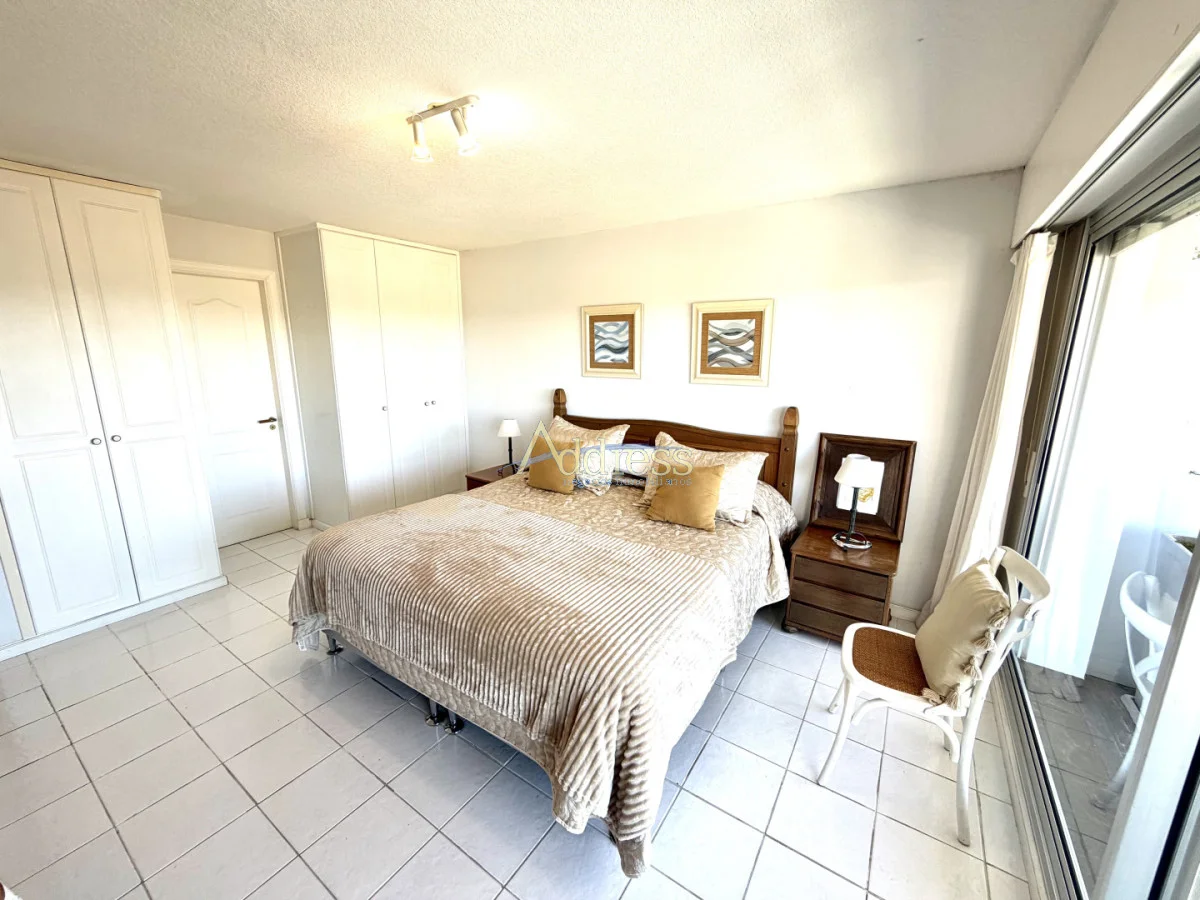 Apartamento en Playa Mansa, propiedad 301960 -Imagen 19
