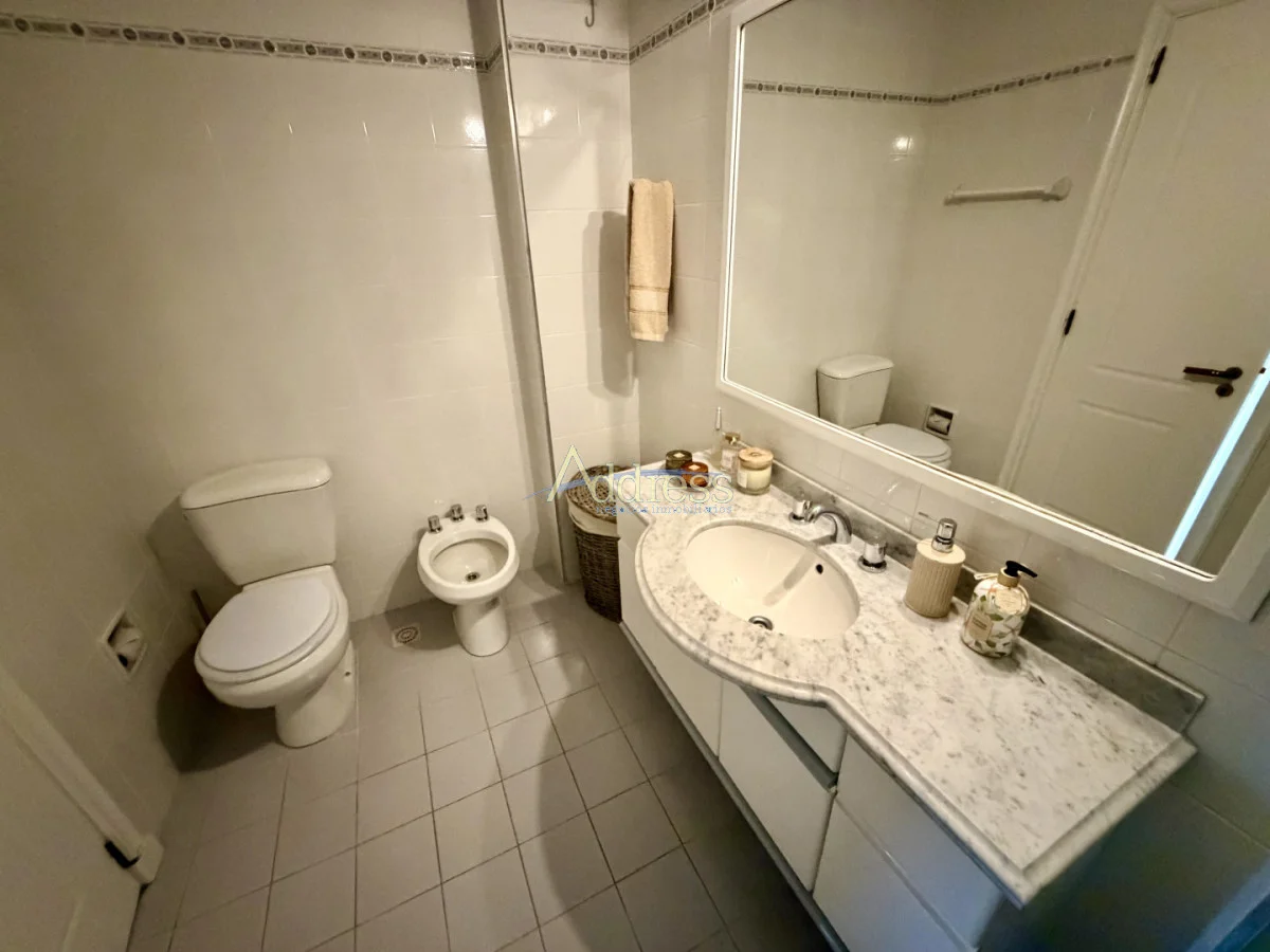 Apartamento en Playa Mansa, propiedad 301960 -Imagen 21
