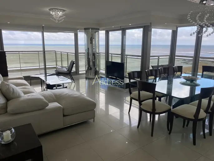 Apartamento en Punta del Este, Brava