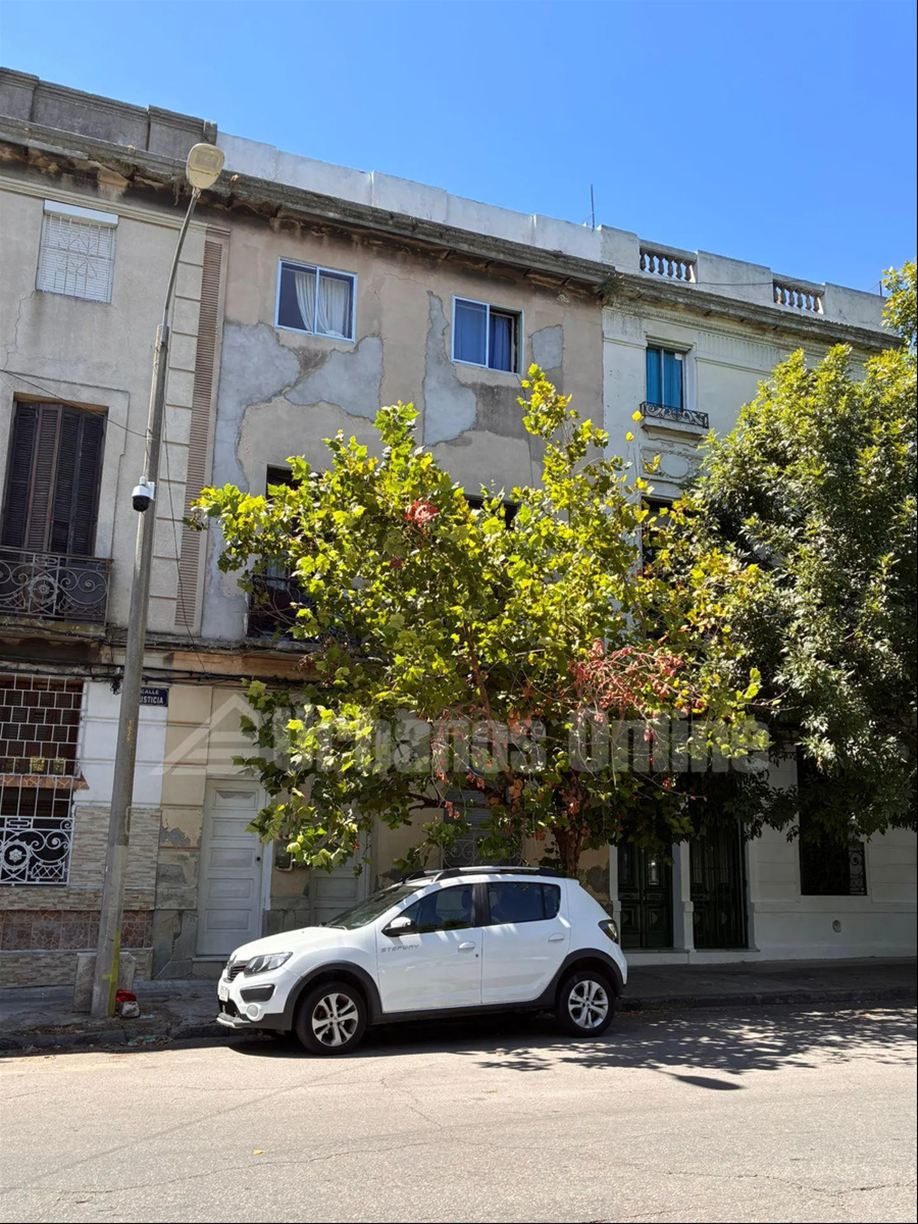 Apartamento en La Comercial, propiedad 272802 -Imagen 1