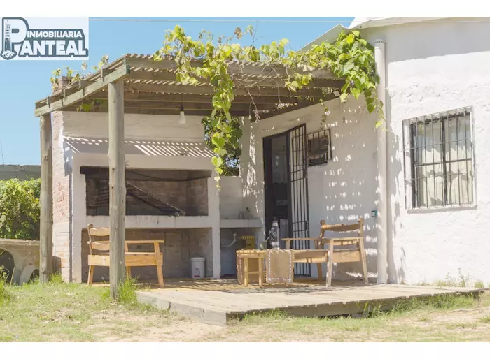 Casa en alquiler c/ cochera en La Paloma