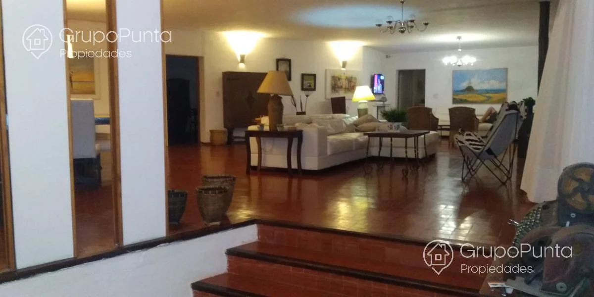Casa en Pinares, propiedad 280500 -Imagen 2