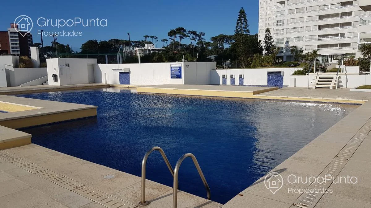 Apartamento en Playa Mansa, propiedad 280526 -Imagen 14