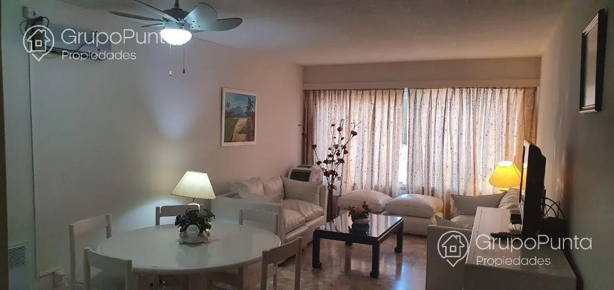 Apartamento en Playa Mansa, propiedad 280526 -Imagen 3
