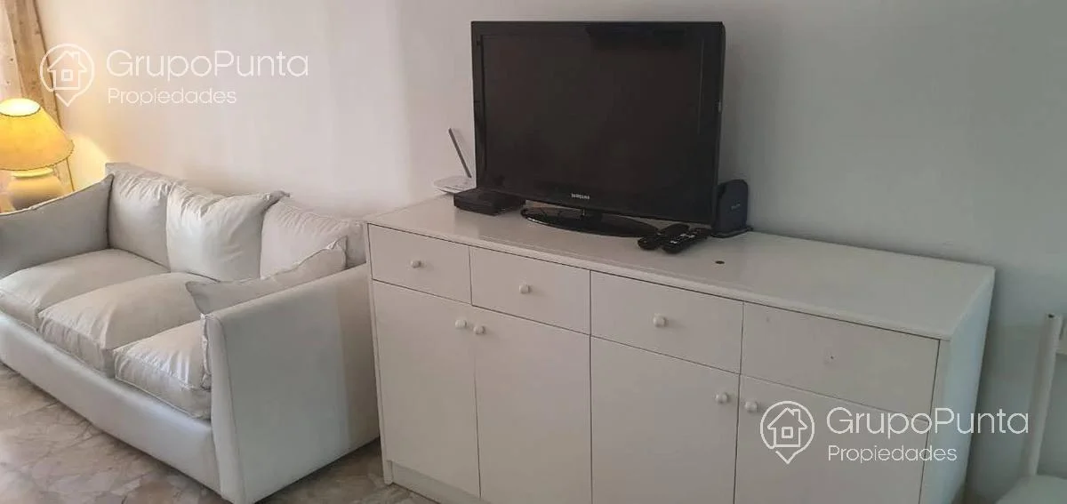 Apartamento en Playa Mansa, propiedad 280526 -Imagen 4