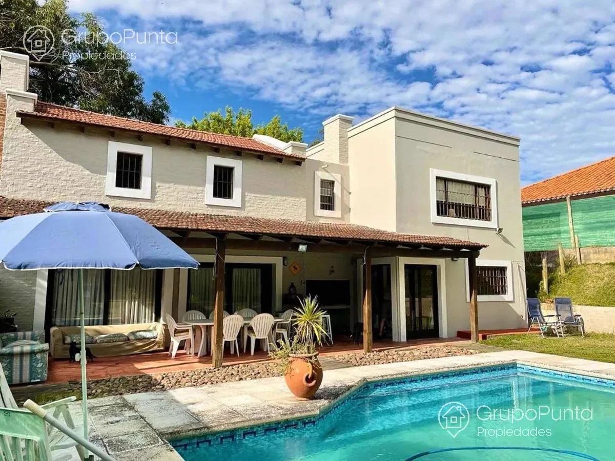Casa en Jardines de Córdoba, propiedad 280678 -Imagen 2