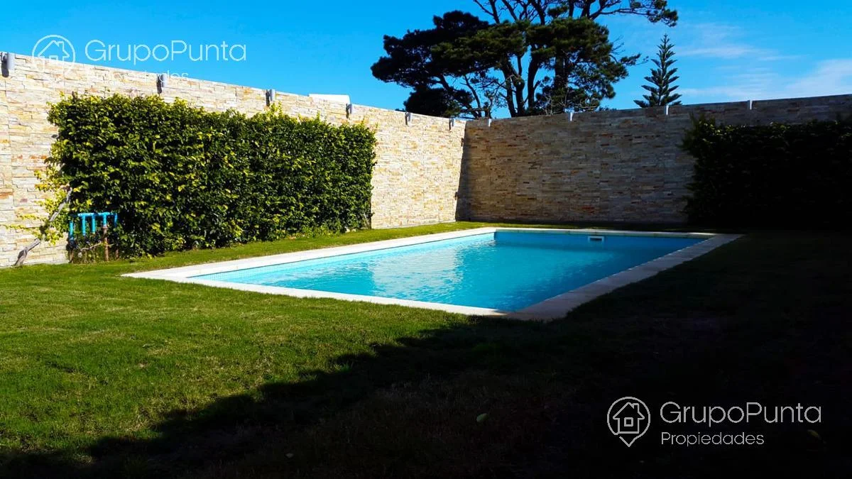Casa en Playa Mansa, propiedad 280828 -Imagen 11