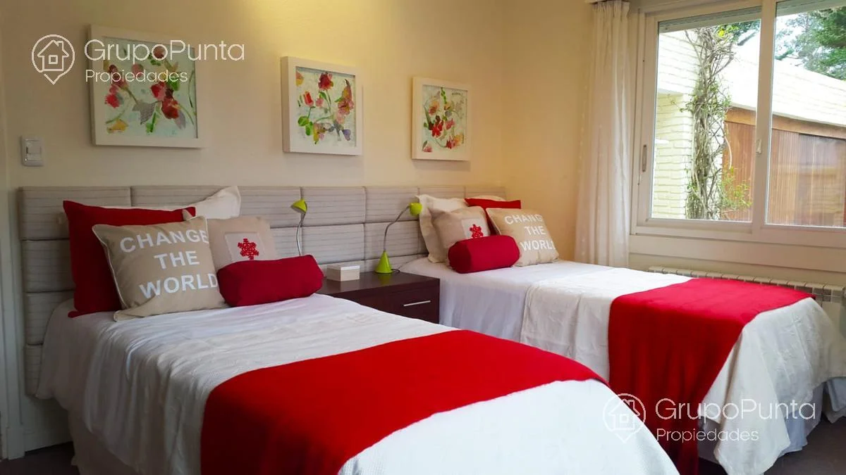 Casa en Playa Mansa, propiedad 280828 -Imagen 13