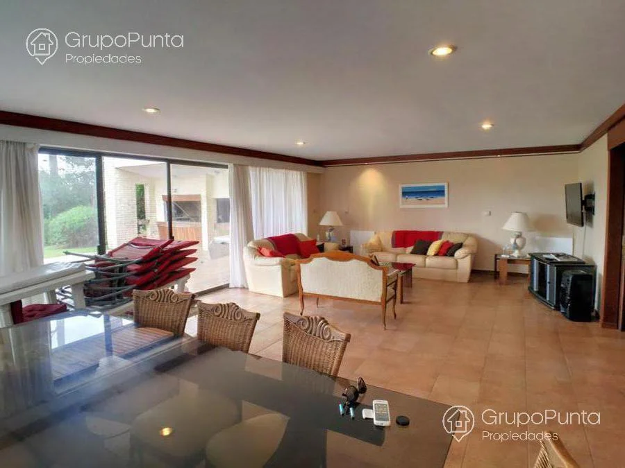Casa en Playa Mansa, propiedad 280859 -Imagen 9