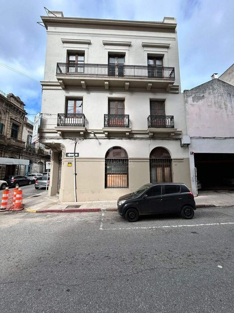 Local en Ciudad Vieja, propiedad 254445 -Imagen 1