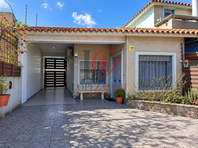 Casa 3 dormitorios en alquiler en Sayago
