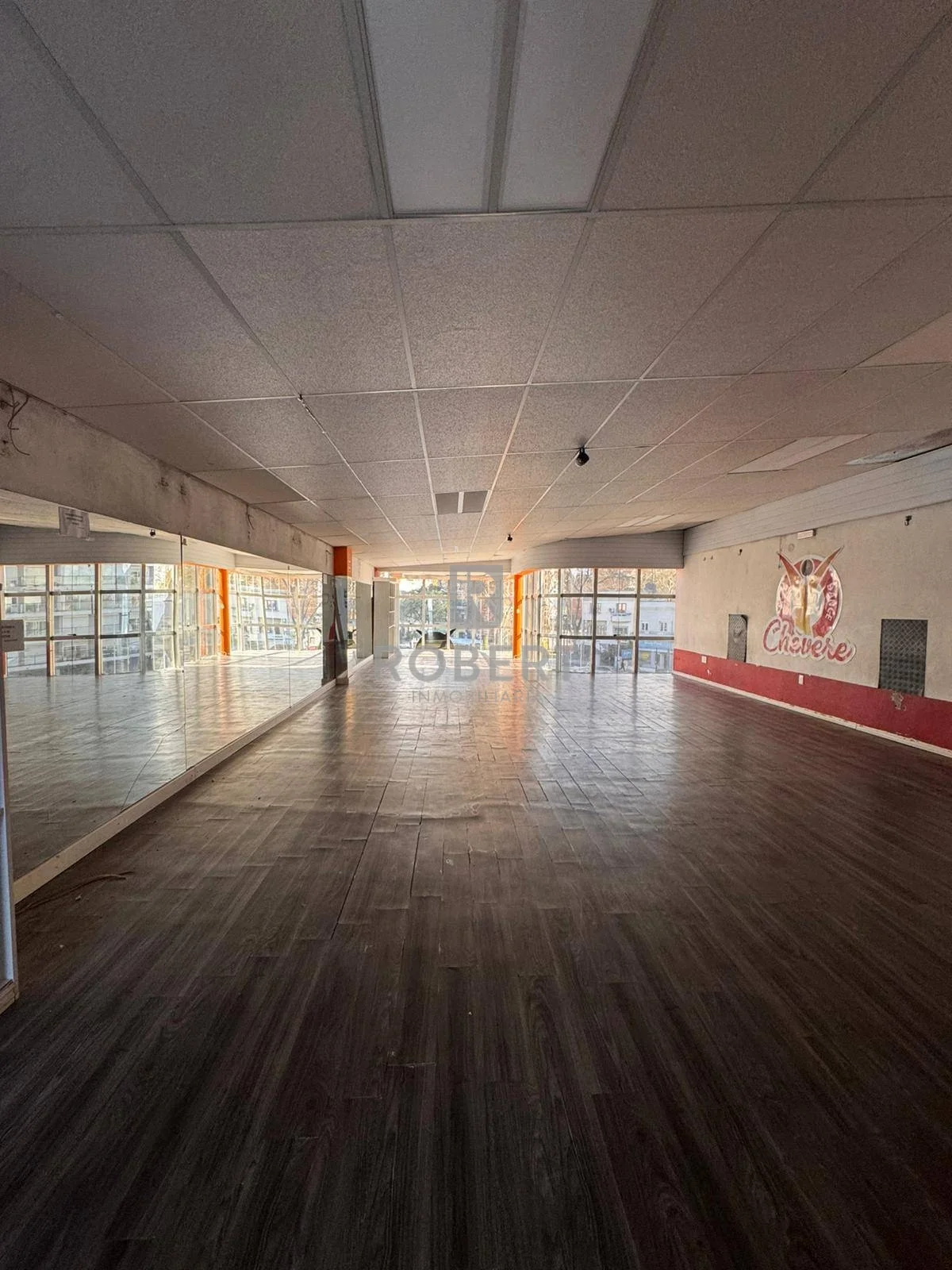 Local en Tres Cruces, propiedad 292599 -Imagen 16