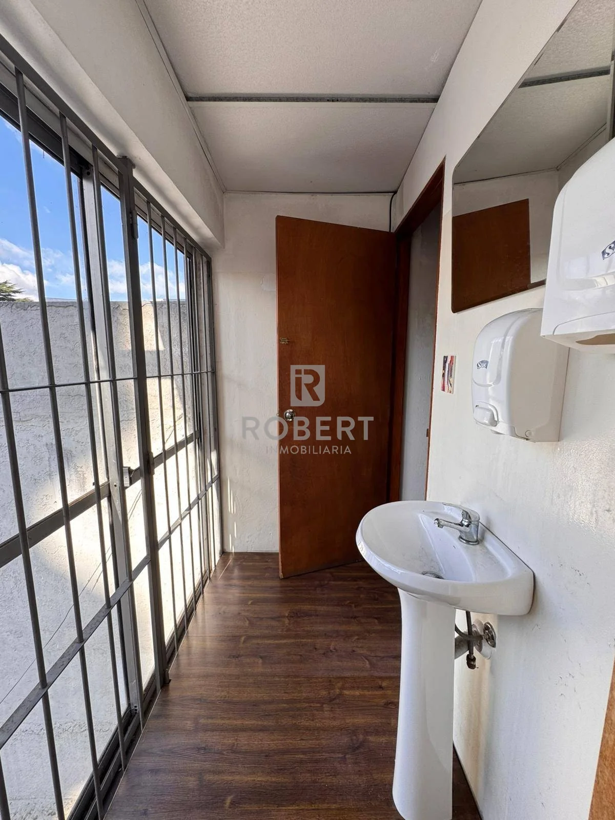 Local en Tres Cruces, propiedad 292599 -Imagen 18