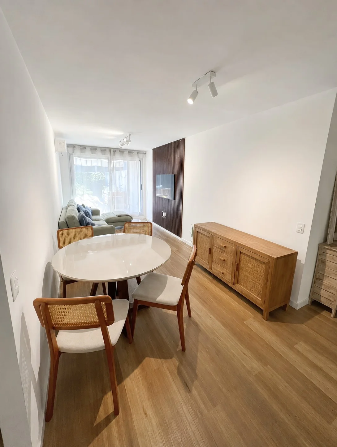 Apartamento en Tres Cruces, propiedad 285935 -Imagen 2