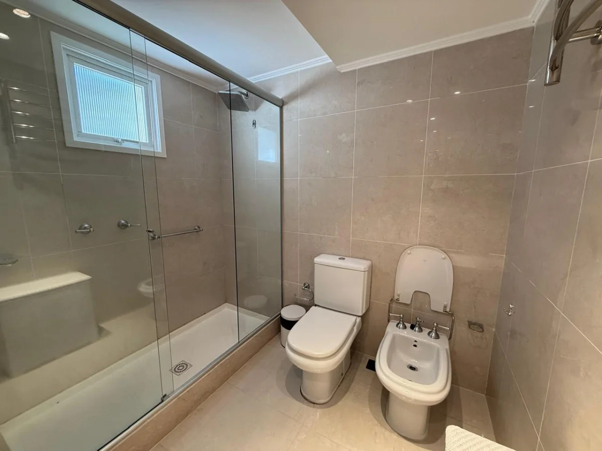 Apartamento en Playa Mansa, propiedad 287814 -Imagen 16