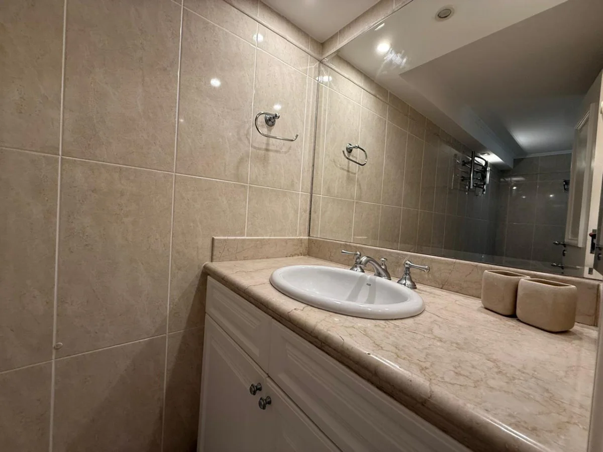 Apartamento en Playa Mansa, propiedad 287814 -Imagen 17