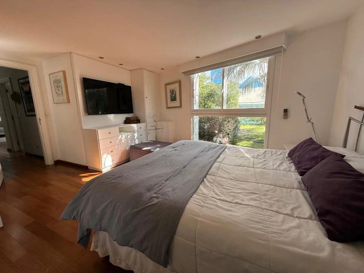 Apartamento en Playa Mansa, propiedad 287814 -Imagen 8