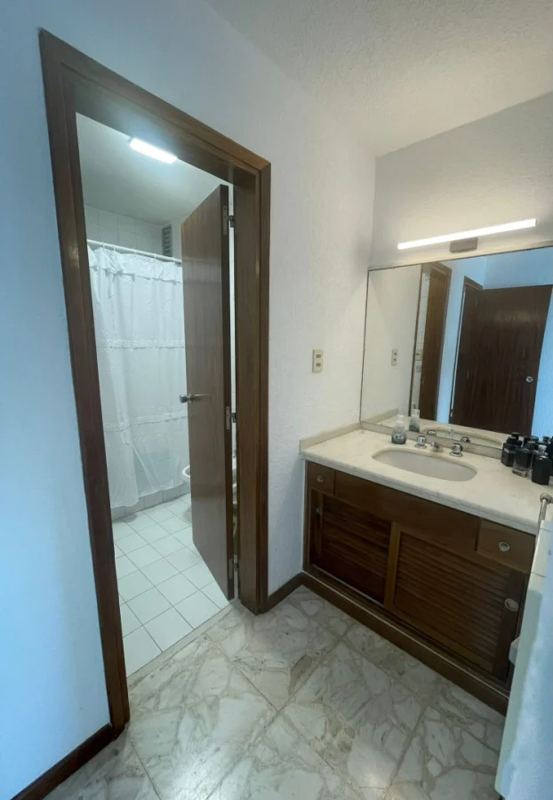 Apartamento en Playa Mansa, propiedad 287815 -Imagen 14