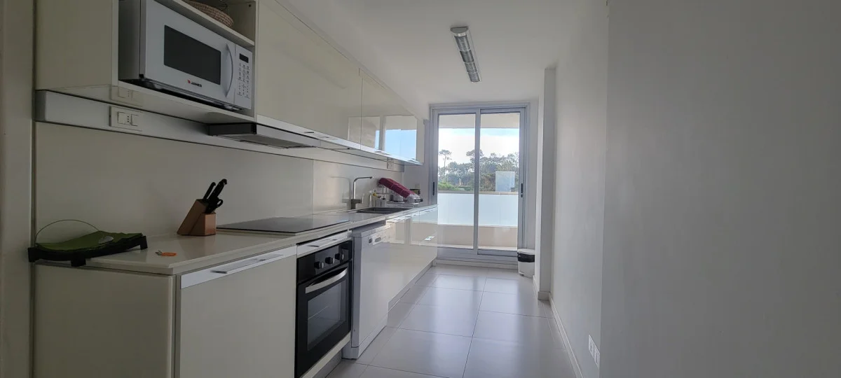 Apartamento en Playa Mansa, propiedad 287826 -Imagen 20