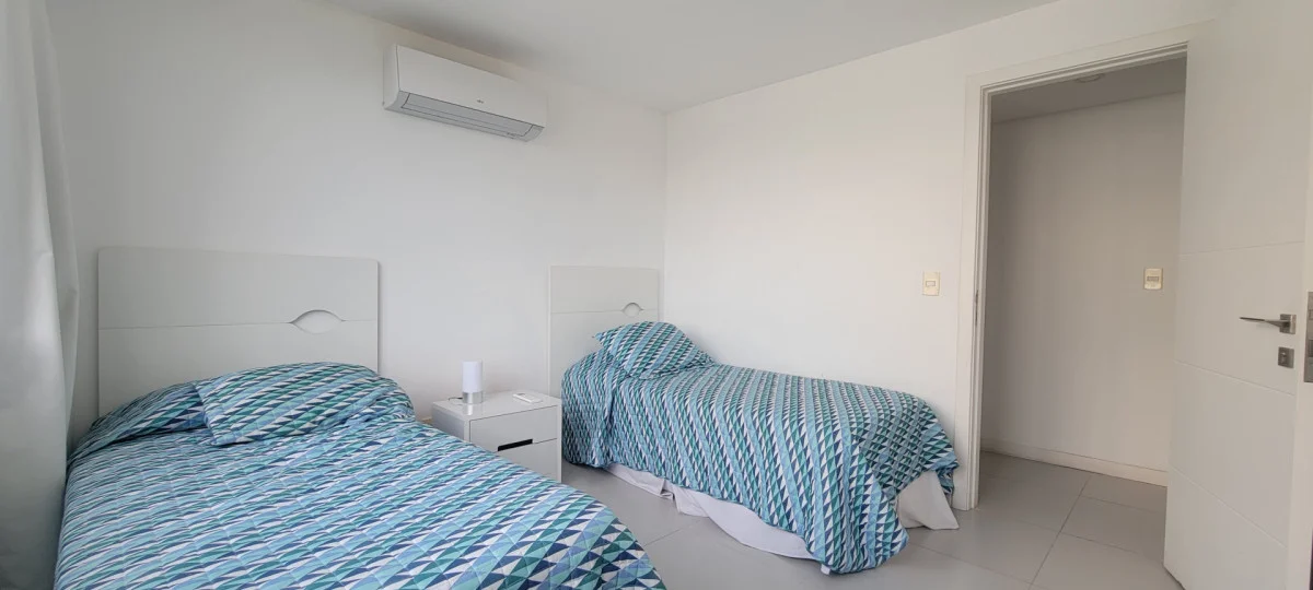 Apartamento en Playa Mansa, propiedad 287826 -Imagen 10