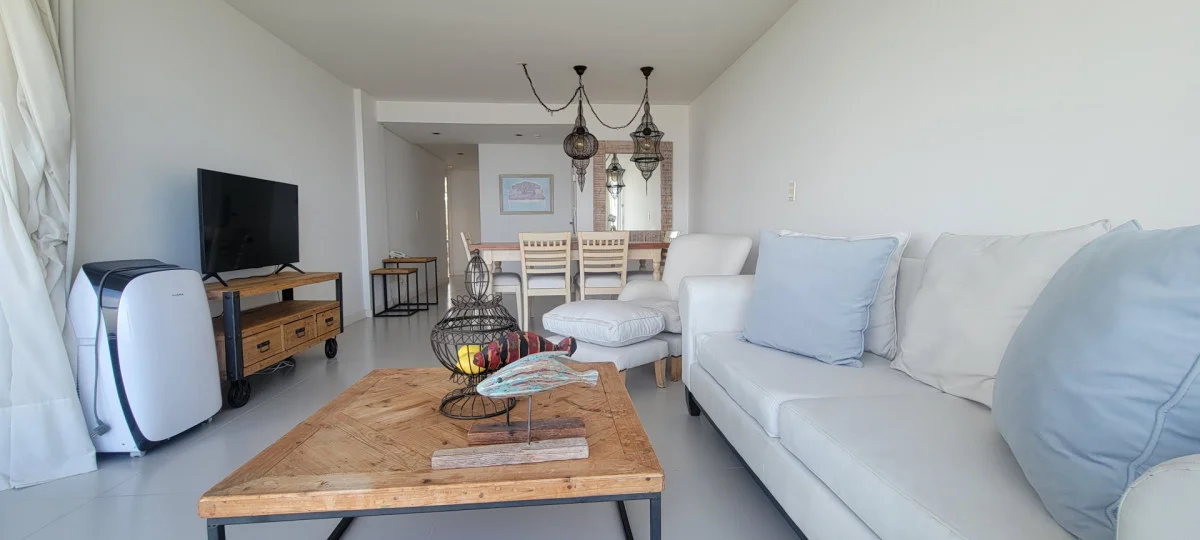 Apartamento en Playa Mansa, propiedad 287827 -Imagen 2